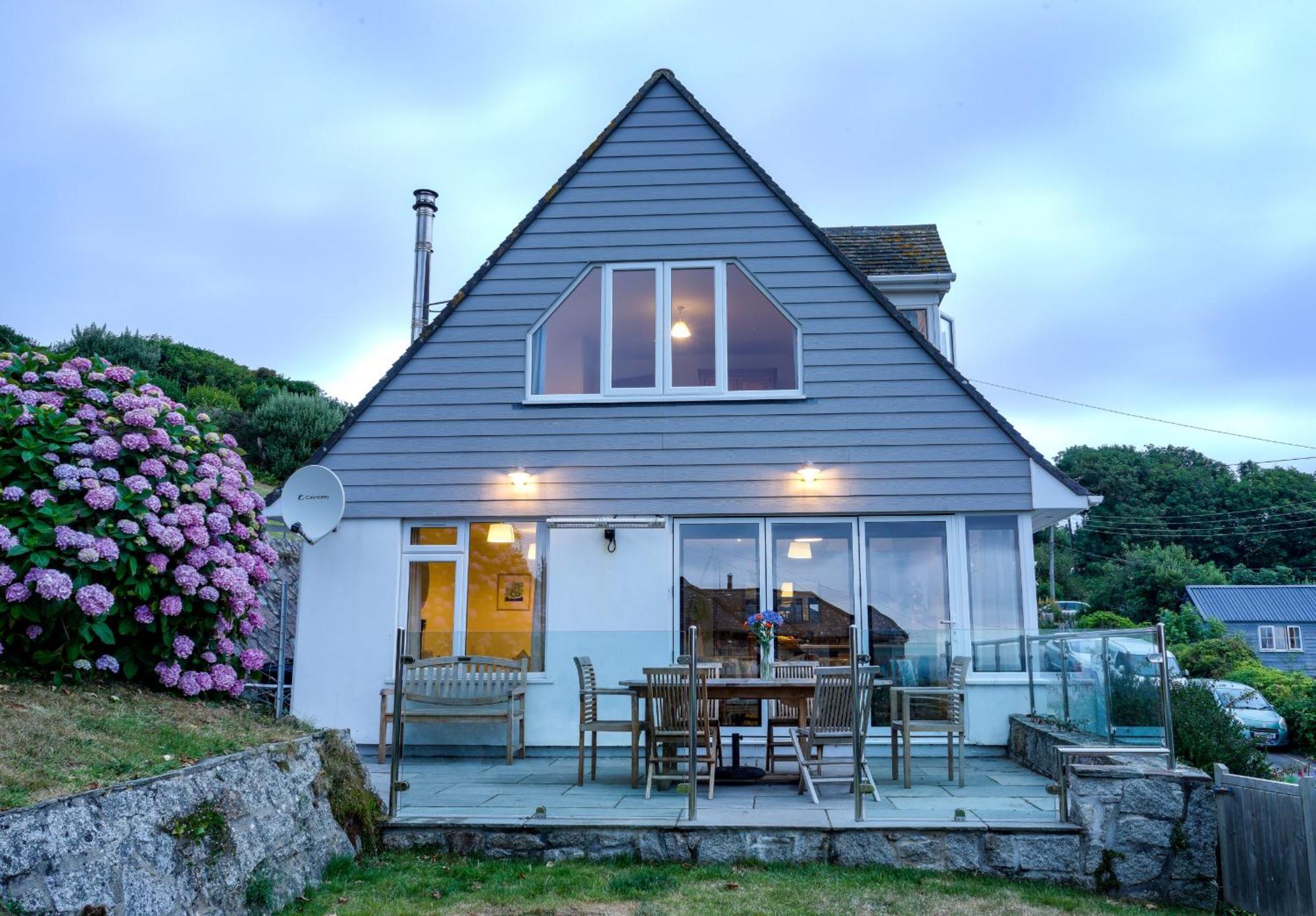 Spinnaker Cadgwith Holiday Home Exterior photo